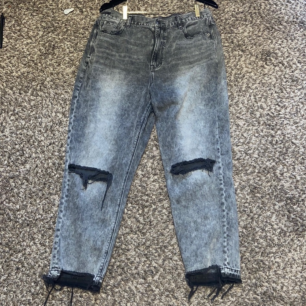 American eagle grey jeans